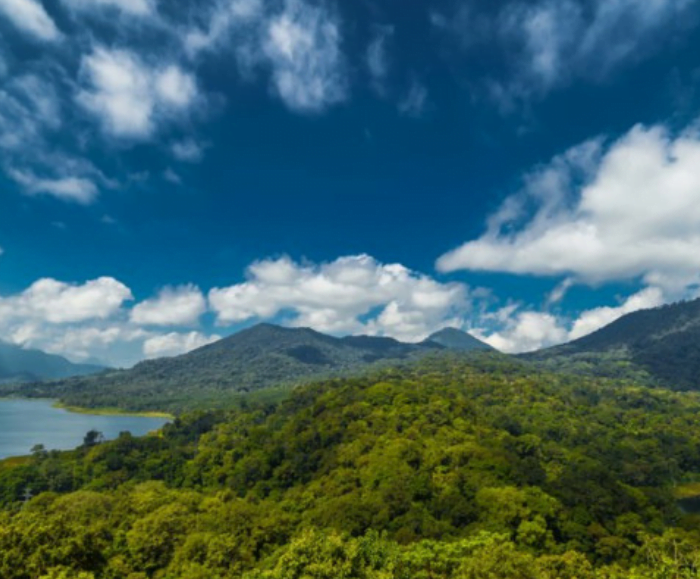 Buyan and Tamblingan lake